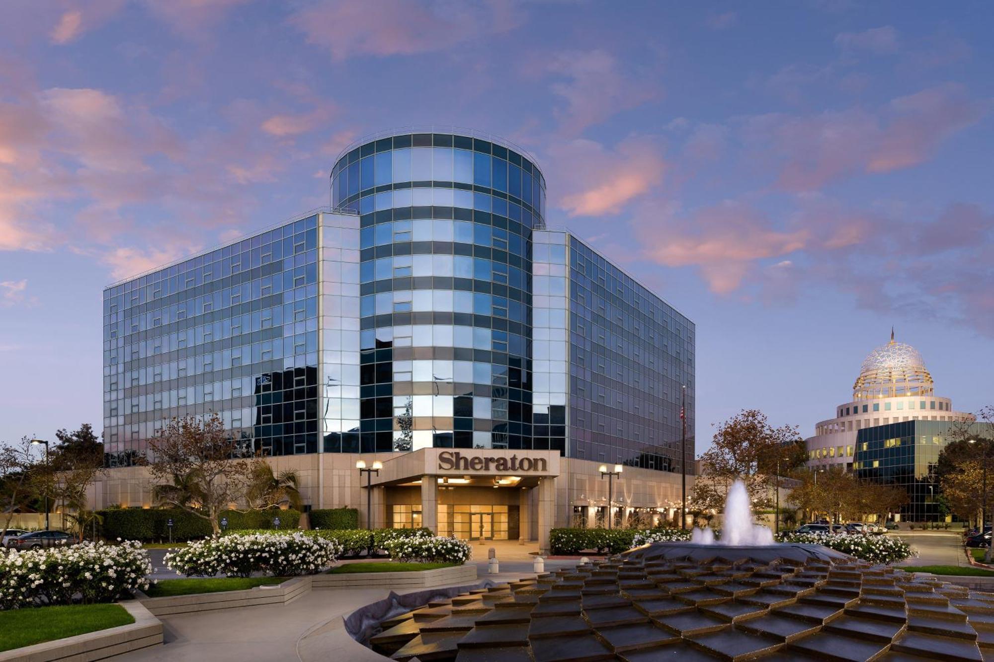 Sheraton Cerritos Hotel Buena Park Exterior photo